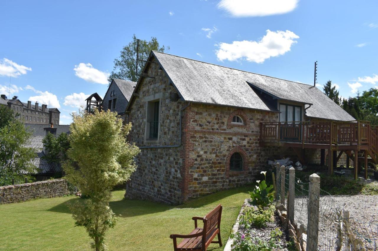 Gites In Le Neufbourg -Mortain المظهر الخارجي الصورة