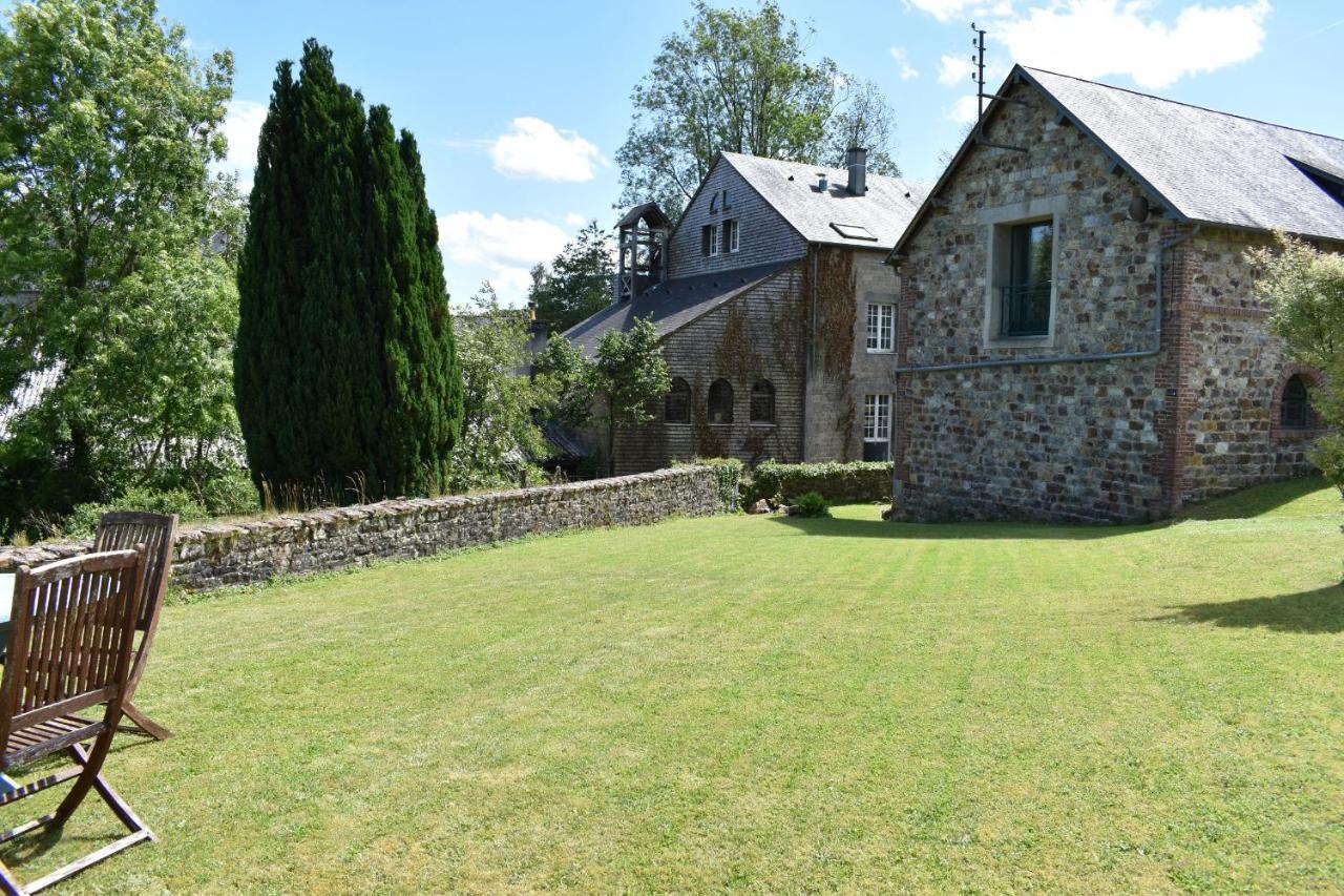 Gites In Le Neufbourg -Mortain المظهر الخارجي الصورة