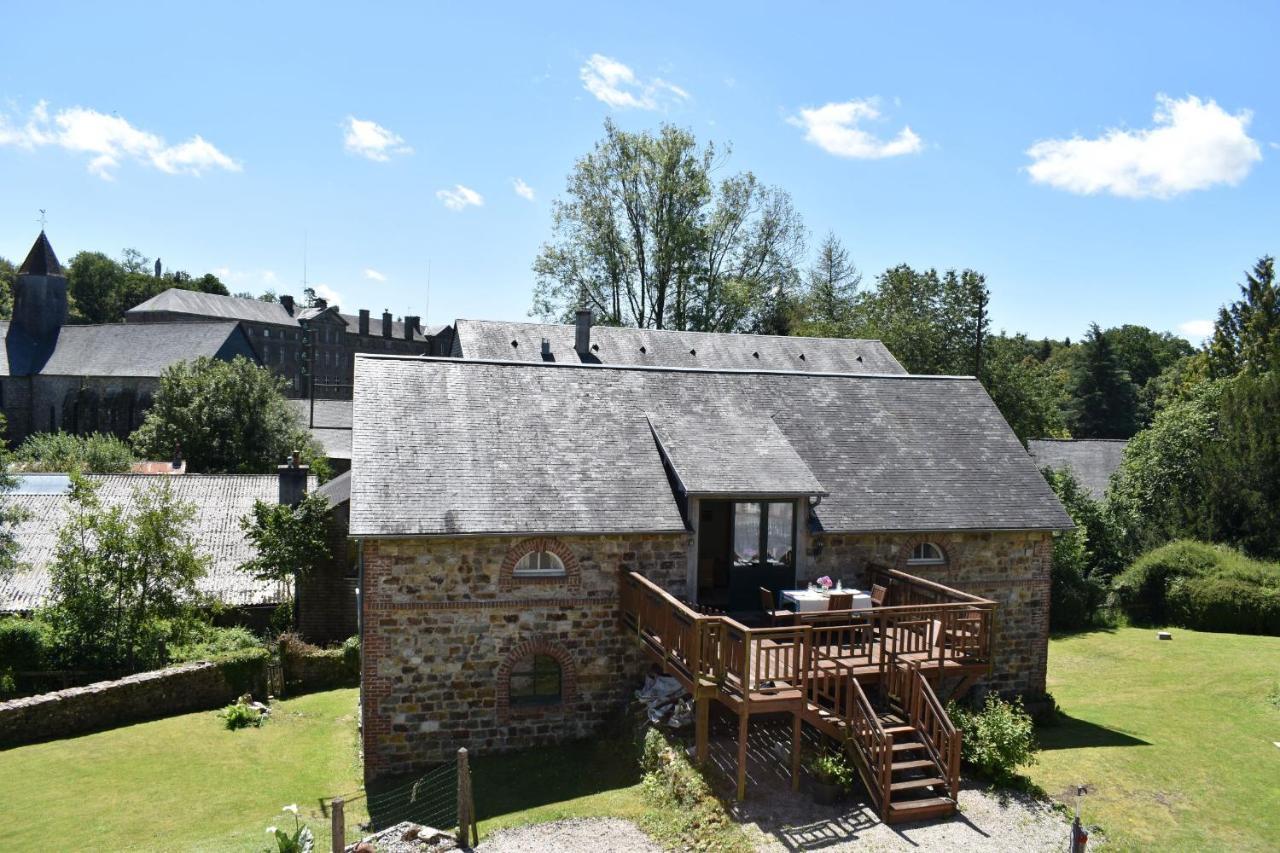 Gites In Le Neufbourg -Mortain المظهر الخارجي الصورة