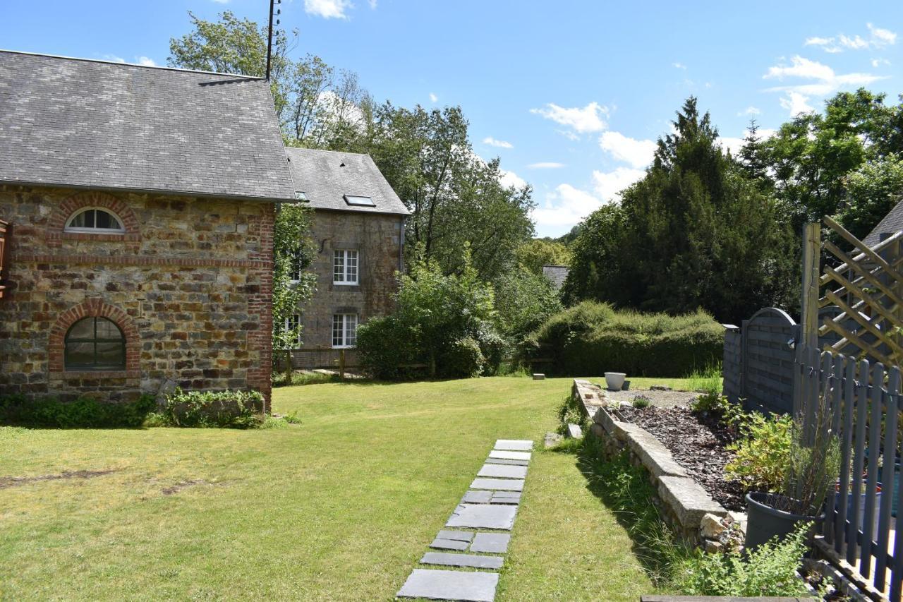 Gites In Le Neufbourg -Mortain المظهر الخارجي الصورة