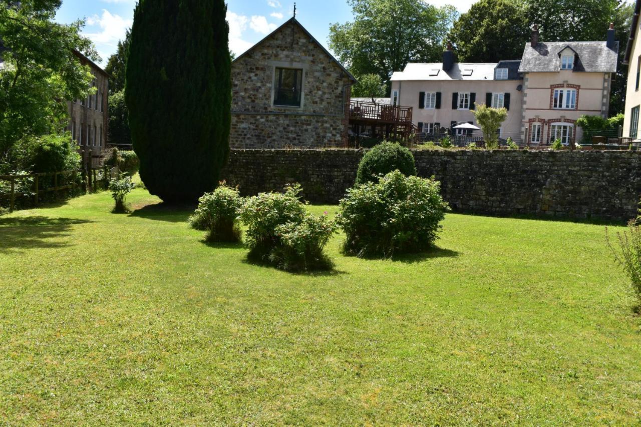 Gites In Le Neufbourg -Mortain المظهر الخارجي الصورة