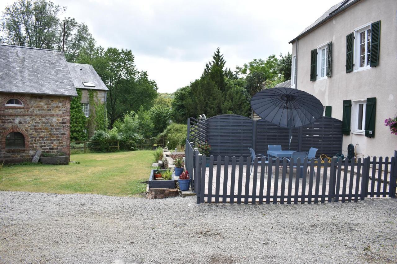 Gites In Le Neufbourg -Mortain المظهر الخارجي الصورة